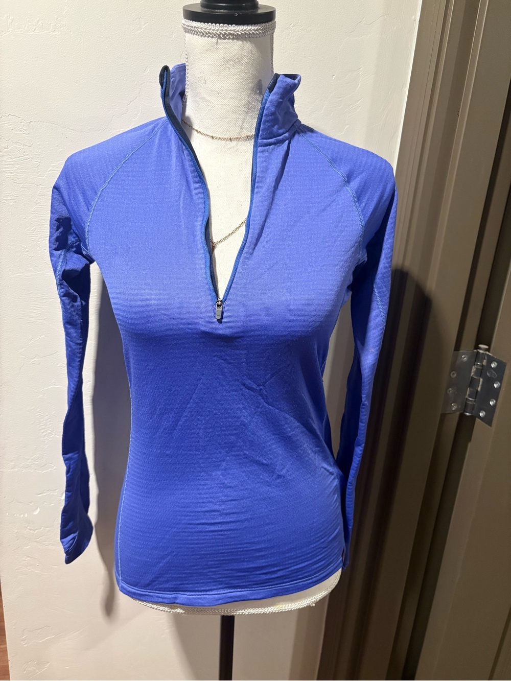 Patagonia Women's Blue Long-Sleeve Half-Zip Performance Top